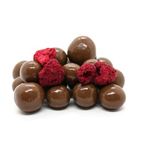 MILK CHOCOLATE FREEZE DRIED RASPBERRIES 5KG